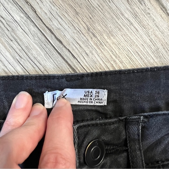 🔥SALE - Any 4 for $20. Dex Skinny Jeans - Picture 3 of 7